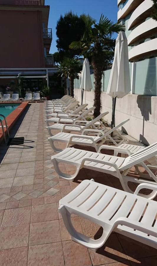 Hotel D'Annunzio Lido di Jesolo Exterior foto