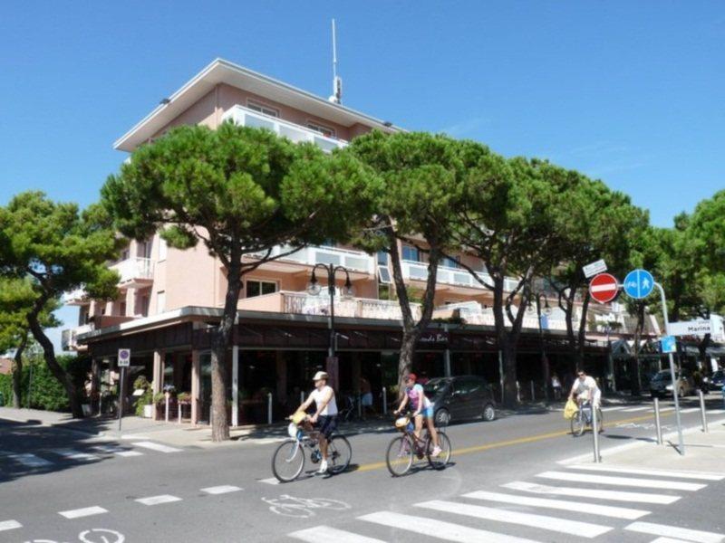 Hotel D'Annunzio Lido di Jesolo Exterior foto